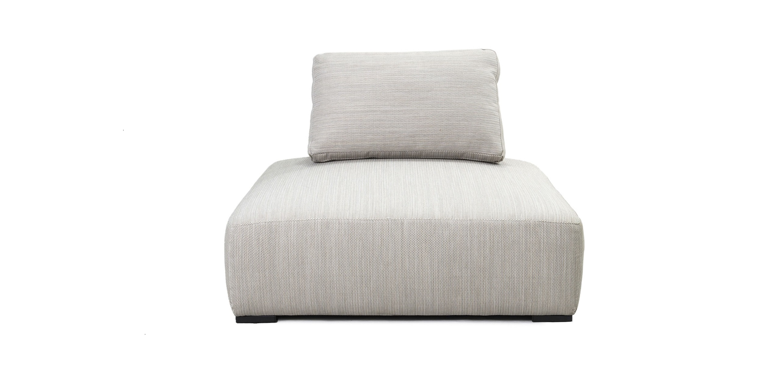 Elegant gray chaise lounge with a modern design, perfect for comfort in contemporary spaces.