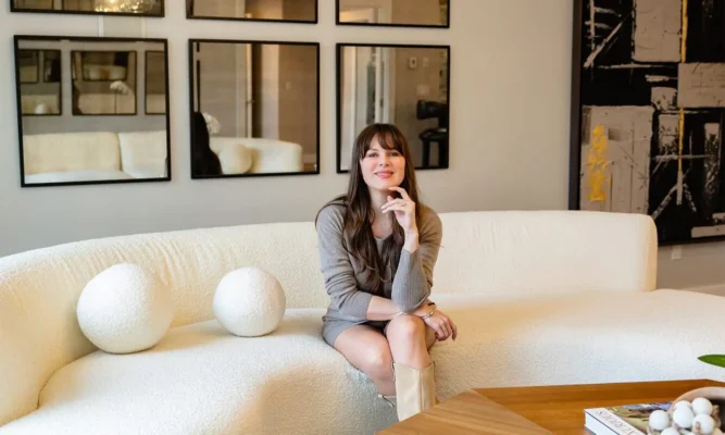Discover expert tips for living room furniture ideas, sofas, coffee tables, and dining chairs with timeless style.